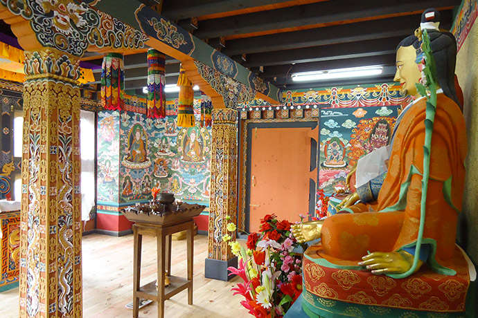 Lhakhang interior