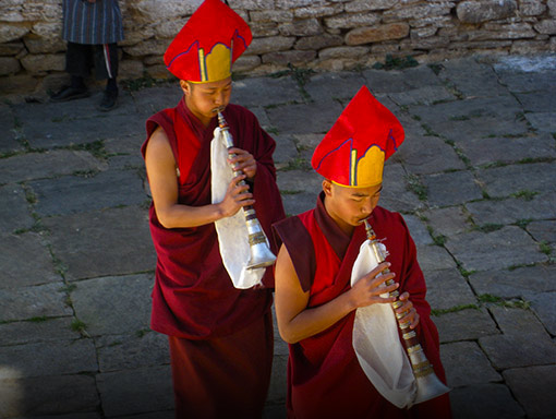 monks at Prakha